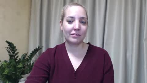 Snapshot of ohsweetmari chatting on March 2025 08:27:02 PM Mari online show from March 2025 08:27:02 PM
