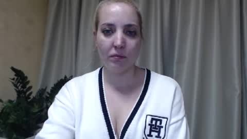 Snapshot of ohsweetmari chatting on March 2025 05:49:02 PM Mari online show from March 2025 05:49:02 PM