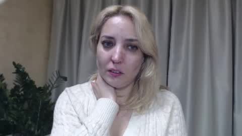 Mari online show from October 2025 04:19:01 PM