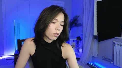 Ami online show from November 2025 07:34:02 PM