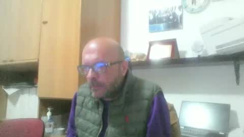 Snapshot of olak21 chatting on November 2025 10:37:01 AM olak21 online show from November 2025 10:37:01 AM