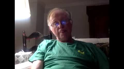 Snapshot of oldasthehills chatting on October 2025 03:04:01 AM oldasthehills online show from October 2025 03:04:01 AM