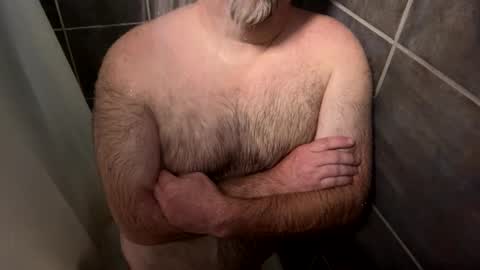 oldbones2 online show from October 2025 01:35:01 AM