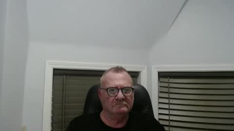 oldguybigd online show from October 2025 05:52:01 AM