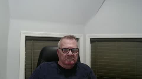oldguybigd online show from December 2025 02:43:02 AM