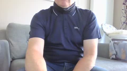 Snapshot of oldmanplays chatting on July 2026 11:35:01 AM oldmanplays online show from July 2026 11:35:01 AM