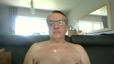 oldtimer160162493 online show from June 2026 11:46:01 AM