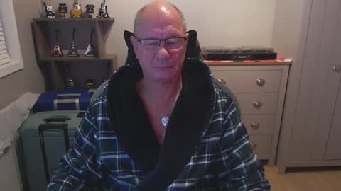 Snapshot of oldveteranuk chatting on September 2025 04:35:02 AM oldveteranuk online show from September 2025 04:35:02 AM