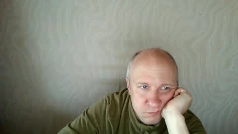 Snapshot of oleg365 chatting on May 2026 05:45:01 AM figaro online show from May 2026 05:45:01 AM
