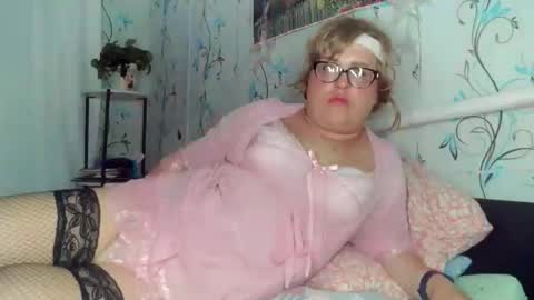 Olesya online show from May 2026 10:37:02 PM