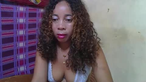 olinaa online show from April 2026 11:53:02 AM