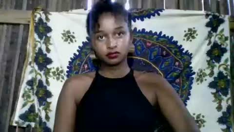 Snapshot of olinah610 chatting on May 2026 07:03:01 AM olinah610 online show from May 2026 07:03:01 AM