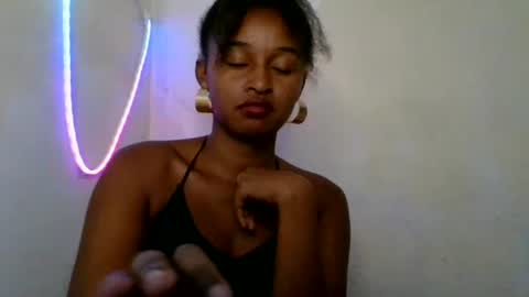 Snapshot of olinah610 chatting on May 2026 12:13:02 PM olinah610 online show from May 2026 12:13:02 PM