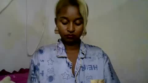 Snapshot of olinah610 chatting on June 2026 11:33:01 AM olinah610 online show from June 2026 11:33:01 AM