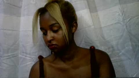 Snapshot of olinah610 chatting on July 2026 07:45:01 AM olinah610 online show from July 2026 07:45:01 AM