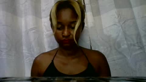 Snapshot of olinah610 chatting on July 2026 07:24:01 AM olinah610 online show from July 2026 07:24:01 AM