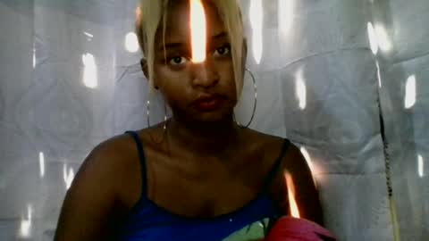 Snapshot of olinah610 chatting on July 2026 04:17:02 AM olinah610 online show from July 2026 04:17:02 AM