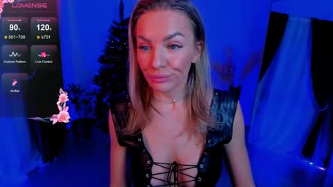 oliva_candy online show from December 2024 01:16:02 PM