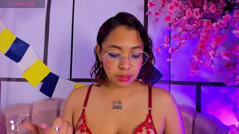 Snapshot of olivejoness_ chatting on October 2025 05:57:02 AM olive online show from October 2025 05:57:02 AM