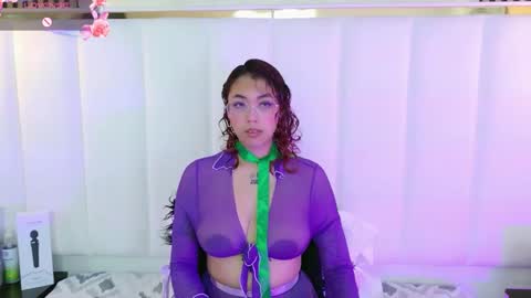 Snapshot of olivejoness_ chatting on October 2025 01:04:02 AM olive online show from October 2025 01:04:02 AM