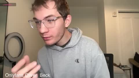 Oliver Beck online show from November 2025 06:33:02 PM