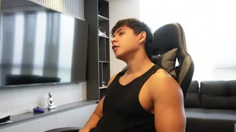 Oliver bray online show from April 2026 05:28:01 PM