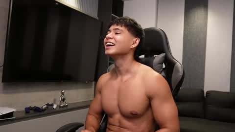 Oliver bray online show from April 2026 01:42:02 AM