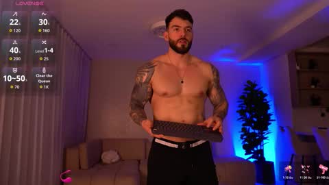 oliver_colt__ online show from October 2025 11:26:02 PM