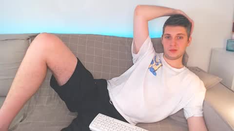 Snapshot of oliver_hort chatting on February 2025 11:36:01 AM Oliver online show from February 2025 11:36:01 AM