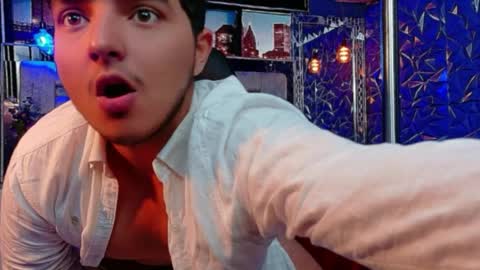 oliver_jamees online show from March 2026 12:38:02 PM