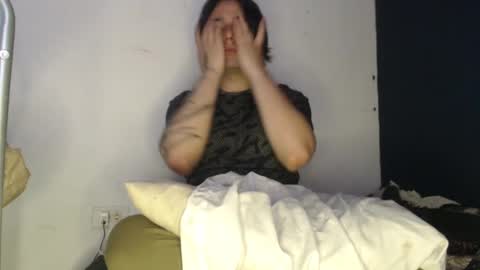 Snapshot of oliver_laid_2023 chatting on December 2024 01:47:01 AM oliver_laid_2023 online show from December 2024 01:47:01 AM