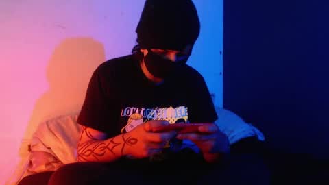 Snapshot of oliver_laid_2023 chatting on January 2025 04:58:01 AM oliver_laid_2023 online show from January 2025 04:58:01 AM