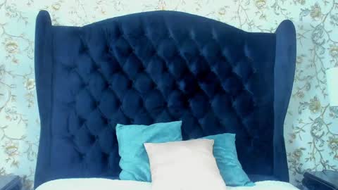  OLIVER  online show from April 2026 07:07:02 PM