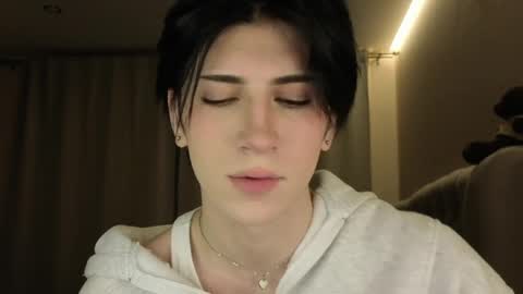 oliver online show from April 2026 07:00:01 PM