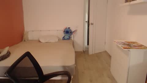 Oliver online show from November 2025 01:06:02 AM