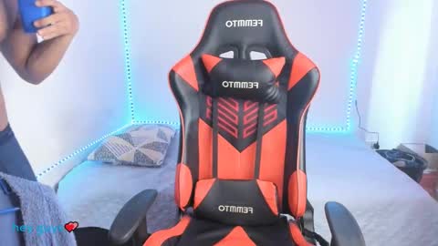 oliver thompsson online show from December 2024 02:24:02 PM