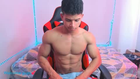 oliver thompsson online show from January 2025 05:39:02 PM