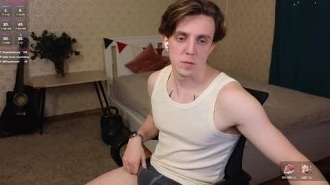 Snapshot of oliver_travis chatting on January 2025 03:33:02 AM Oliver Evans online show from January 2025 03:33:02 AM