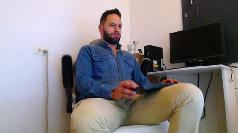 oliver online show from April 2026 02:28:02 PM