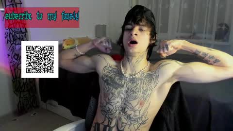 Snapshot of oliverrgroove chatting on March 2025 04:29:02 PM oliverrgroove online show from March 2025 04:29:02 PM