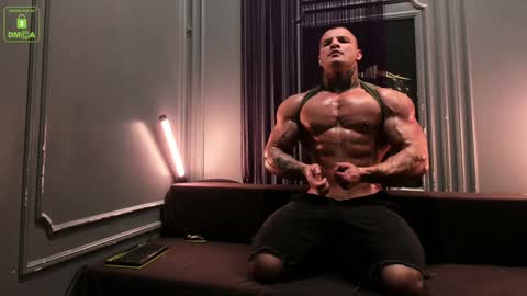 Snapshot of oliversport chatting on January 2025 03:54:02 PM OliverSport online show from January 2025 03:54:02 PM