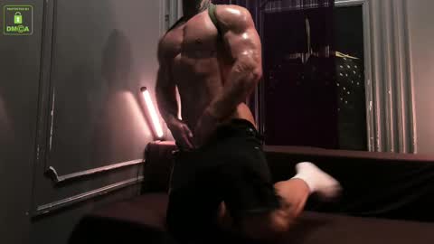 Snapshot of oliversport chatting on February 2025 03:49:02 PM OliverSport online show from February 2025 03:49:02 PM