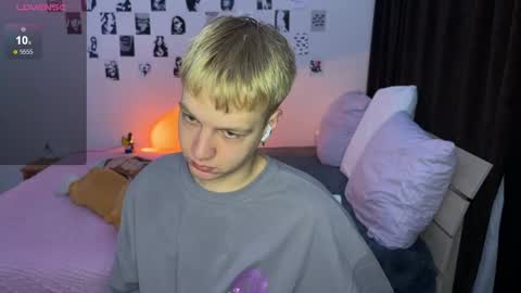 oliver online show from October 2025 04:51:01 PM