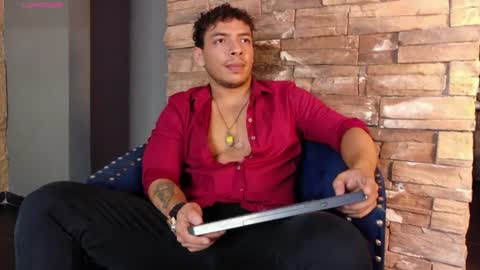 Snapshot of oliverwyse chatting on June 2026 01:08:01 AM Oliver online show from June 2026 01:08:01 AM
