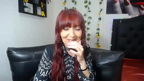 OLIVIA online show from January 2025 10:26:02 PM