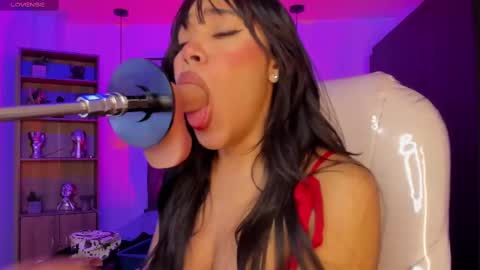 Olivia online show from March 2025 04:27:02 AM