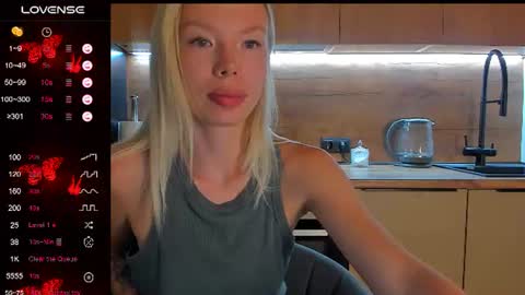 Olivia 3 online show from August 2026 11:03:02 PM