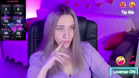 olivia_daze online show from October 2025 07:02:02 PM