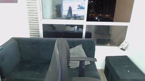 Snapshot of olivia_martine chatting on January 2025 06:34:02 AM olivia_martine online show from January 2025 06:34:02 AM