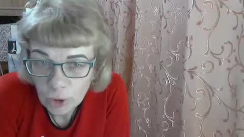 Olivia Mia online show from March 2026 07:24:02 PM